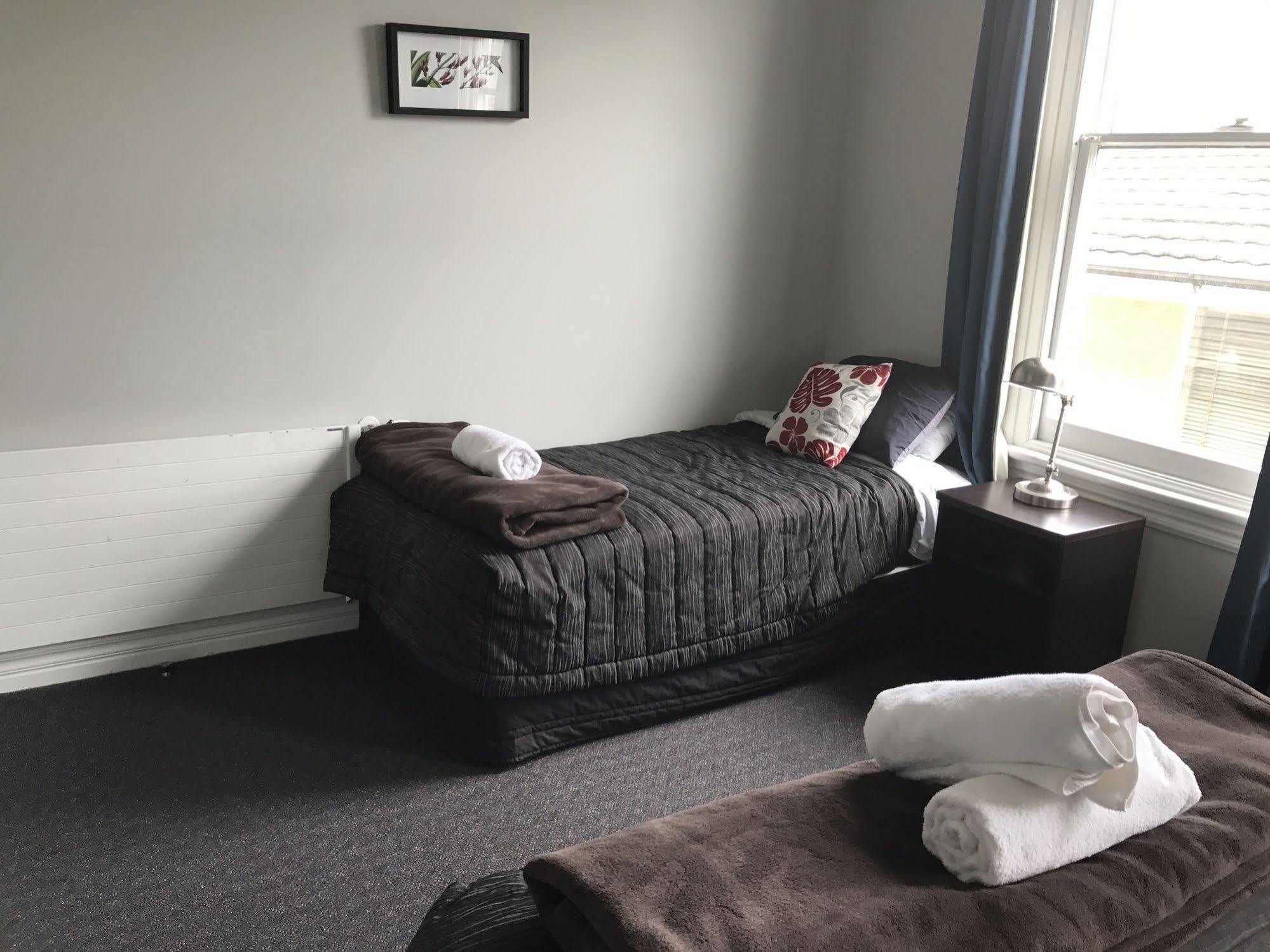 Haka House Крайстчърч Екстериор снимка A single room at the hotel